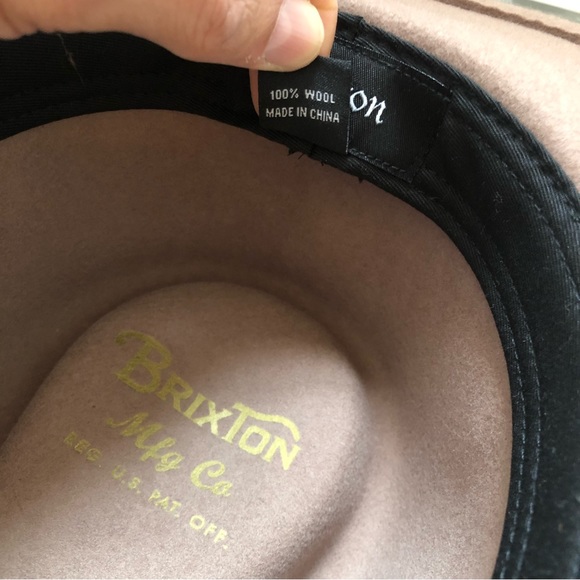 BRIXTON WOOL FELT MEDIUM BRIMMED HAT Sz 7 small 56 CM tan w black leather belt - Picture 8 of 11